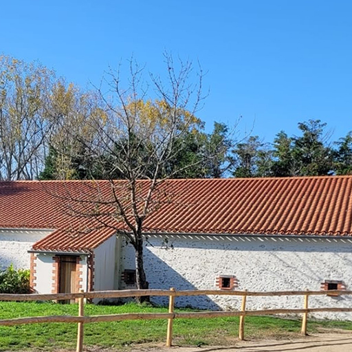 Aperçu de la Grange de l'extérieur